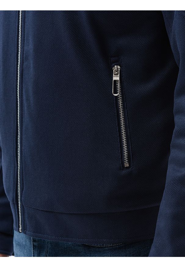 Niebieska kurtka Ombre Clothing na wiosnę, ze stójką