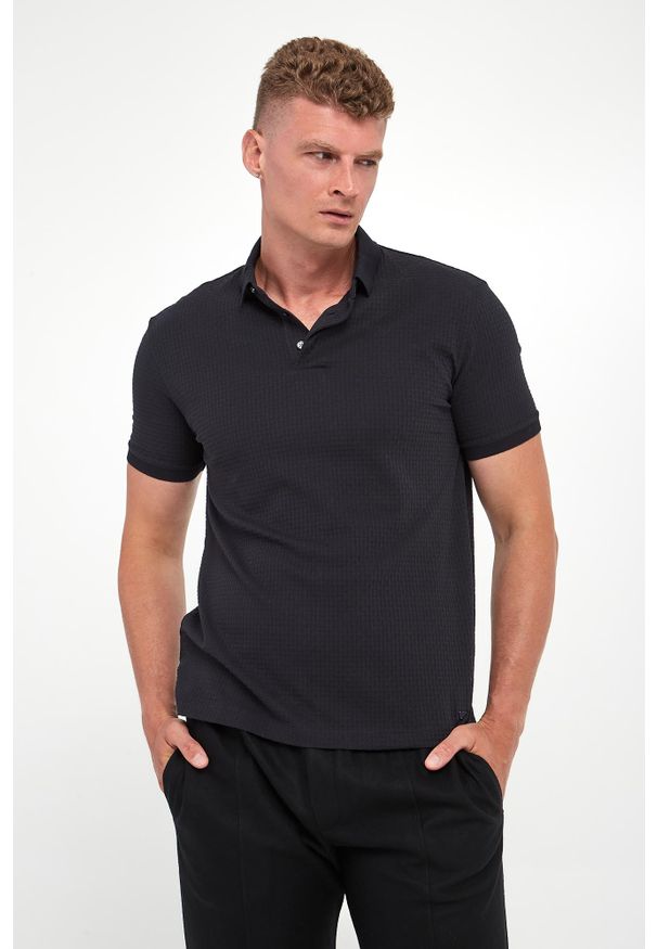 Emporio Armani - Polo męskie EMPORIO ARMANI. Typ kołnierza: polo