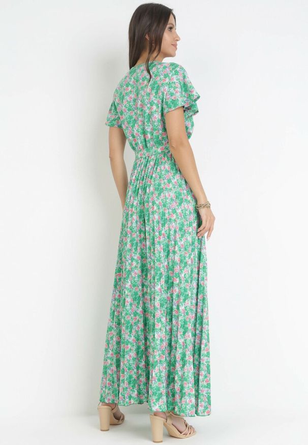 Born2be - Zielona Sukienka Maxi z Plisowanym Dołem i Gumką w Pasie Maal. Kolor: zielony. Długość: maxi