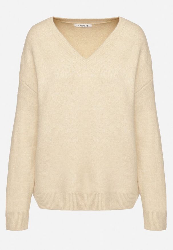 Born2be - Beżowy Sweter z Wiskozą oraz Kaszmirem Nelilena. Okazja: na co dzień. Kolor: beżowy. Materiał: kaszmir, wiskoza. Długość rękawa: długi rękaw. Długość: długie. Styl: casual, elegancki