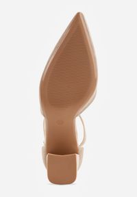 Renee - Ciemnobeżowe Czółenka z Imitacji Zamszu na Słupkowym Obcasie ze Szpiczastym Noskiem Hadina. Okazja: na randkę. Nosek buta: szpiczasty. Zapięcie: pasek. Kolor: beżowy. Materiał: zamsz. Obcas: na obcasie. Wysokość obcasa: średni #2