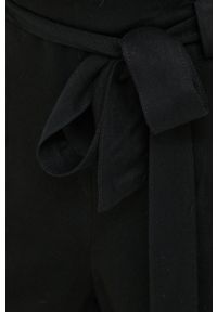 Vila spodnie damskie kolor czarny proste high waist. Stan: podwyższony. Kolor: czarny. Materiał: tkanina