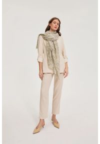 MOODO - Wzorzysty szal oliwkowy. Kolor: oliwkowy. Materiał: poliester #1