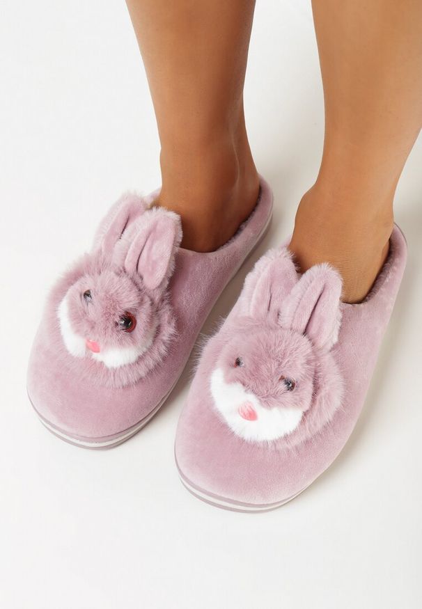 Born2be - Różowe Kapcie Orike. Zapięcie: bez zapięcia. Kolor: różowy. Materiał: futro, welur, materiał. Wzór: aplikacja