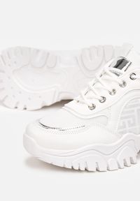 Renee - Białe Amortyzujące Sneakersy na Grubej Podeszwie ze Żłobieniami i Ozdobnymi Wstawkami Paislie. Kolor: biały #5