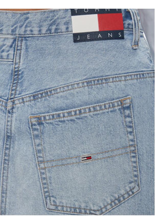Tommy Jeans Spódnica jeansowa Mom Cut Out Wb Uh Skirt Ah7011 DW0DW17217 Niebieski Slim Fit. Kolor: niebieski. Materiał: bawełna
