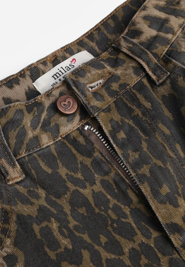 Born2be - Panterkowe Bawełniane Jeansy Dzwony z Wysokim Stanem Emerre. Okazja: na co dzień. Stan: podwyższony. Wzór: motyw zwierzęcy, haft. Styl: casual, klasyczny