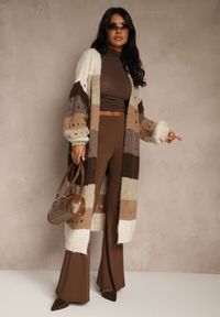 Renee - Beżowy Ażurowy Kardigan w Paski z Dodatkiem Wełny i Wiskozy o Długim Kroju Ilonine. Okazja: na co dzień. Kolor: beżowy. Materiał: wełna, wiskoza. Długość: długie. Wzór: ażurowy, paski. Styl: casual #4