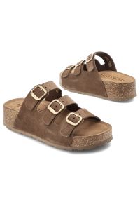 Klapki damskie Yokono, cholewka ze skóry naturalnej zamszowej z trzema szerokimi paskami z regulacją, brązowe, Wiwi-263 Ser Lodo. Kolor: brązowy. Materiał: skóra, zamsz #5