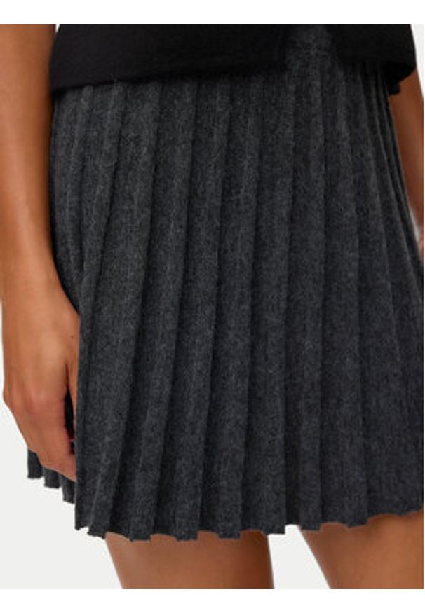 Vero Moda Spódnica plisowana Marina 10331534 Szary Regular Fit. Kolor: szary. Materiał: syntetyk