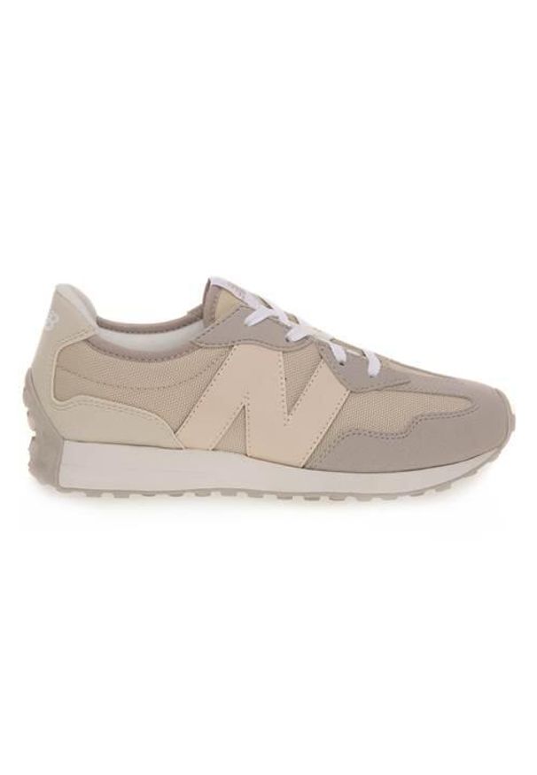 Buty do chodzenia dla dzieci New Balance GS327FM. Zapięcie: sznurówki. Kolor: wielokolorowy, beżowy. Materiał: materiał, syntetyk. Szerokość cholewki: normalna. Sport: turystyka piesza