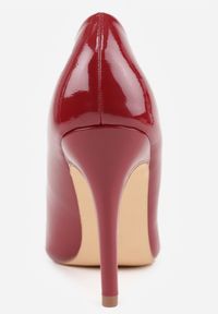 Renee - Bordowe Szpilki Lakierowane w Klasycznym Stylu Rotina. Okazja: na co dzień, na randkę, na spotkanie biznesowe. Nosek buta: szpiczasty. Kolor: czerwony. Materiał: lakier. Obcas: na szpilce. Styl: klasyczny. Wysokość obcasa: średni #7