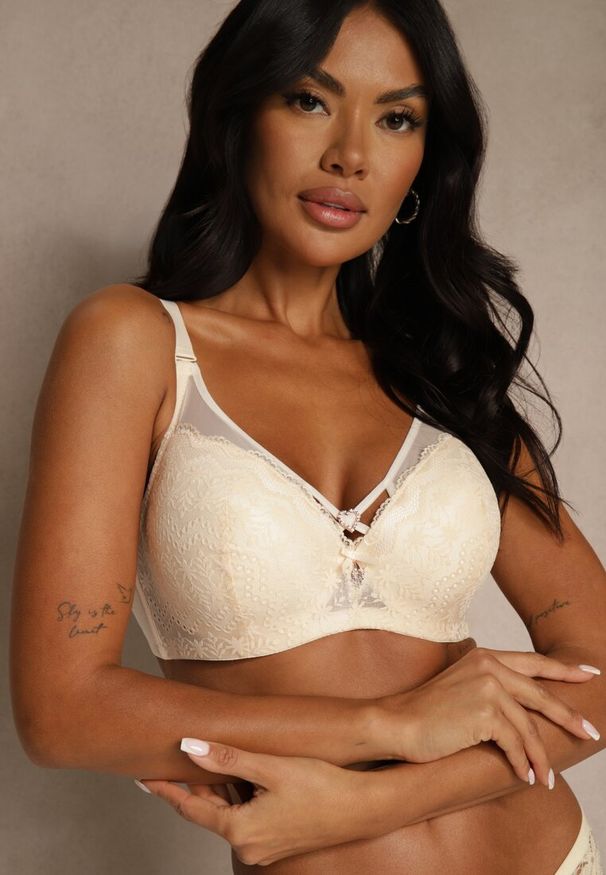 Renee - Jasnobeżowy Biustonosz z Koronki z Sercem z Cyrkonii Adrievianna. Kolor: beżowy. Materiał: koronka. Wzór: koronka