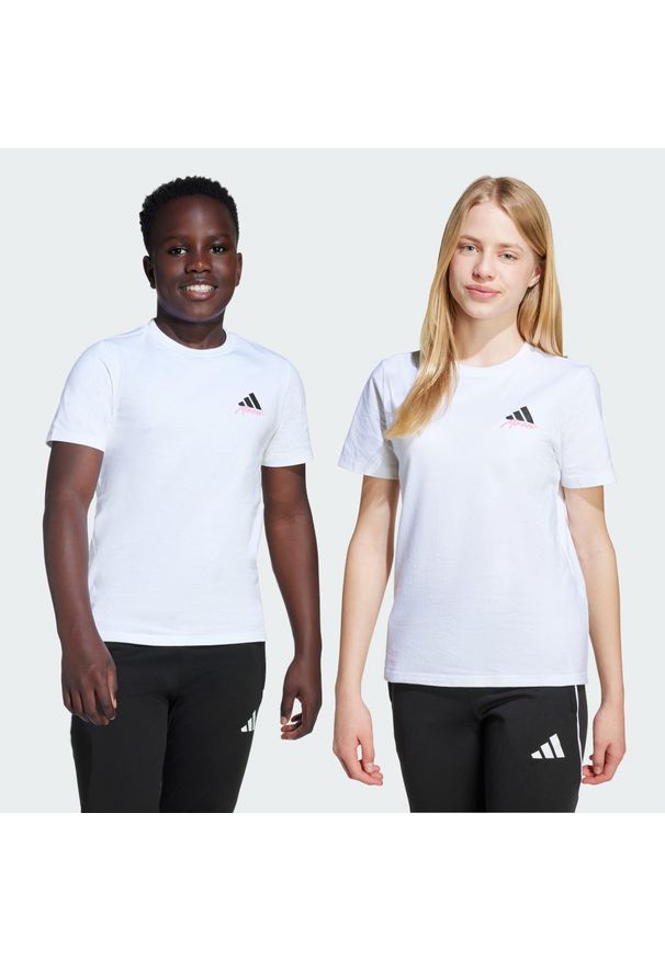 Adidas - Koszulka dla dzieci z grafiką kultowego Messiego. Kolor: biały. Materiał: bawełna. Wzór: kolorowy. Sport: piłka nożna