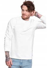 Lee - LEE SMALL LEGENDARY TEE MĘSKA KOSZULKA LONGSLEEVE OFF WHITE L61JSWMK. Długość rękawa: długi rękaw