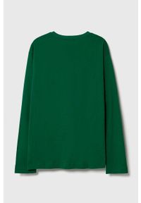 United Colors of Benetton longsleeve bawełniany dziecięcy kolor zielony z nadrukiem. Kolor: zielony. Materiał: bawełna. Długość rękawa: długi rękaw. Wzór: nadruk. Styl: klasyczny #2