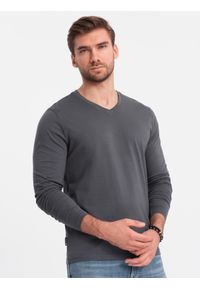 Ombre Clothing - Longsleeve męski bez nadruku z dekoltem w serek - grafitowy V4 - Rozmiar: L. Okazja: na co dzień. Typ kołnierza: dekolt w serek. Kolor: szary. Materiał: materiał, bawełna. Długość rękawa: długi rękaw. Długość: długie. Wzór: gładki, jednolity. Styl: klasyczny, casual, elegancki