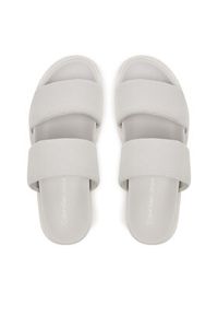 Calvin Klein Jeans Klapki Flat Molded Dbl Bar Sandal Cv YM0YM01222 Szary. Kolor: szary. Materiał: materiał