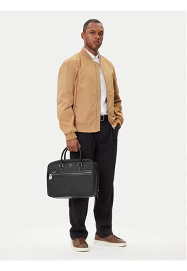 Guess Torba na laptopa HMLUHN P4447 Czarny. Kolor: czarny. Materiał: materiał
