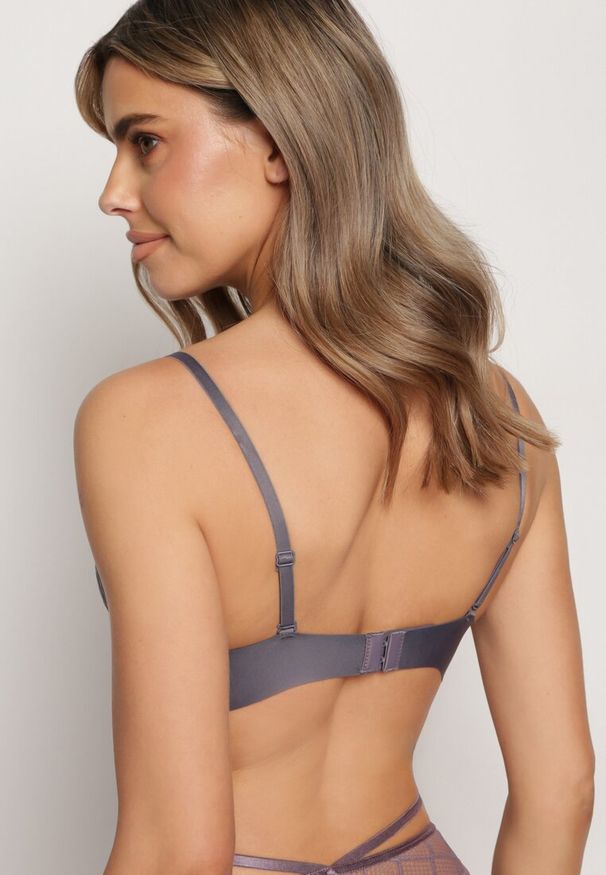 Born2be - Ciemnoszary Biustonosz z Ozdobną Siateczką Zorale. Kolor: szary