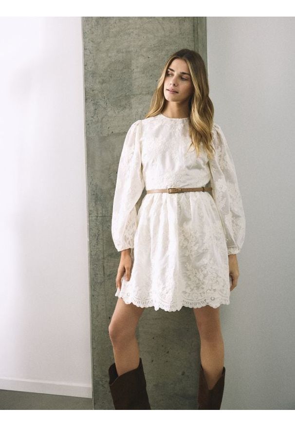 Reserved - Sukienka mini z paskiem - złamana biel. Materiał: bawełna. Typ sukienki: proste. Długość: mini