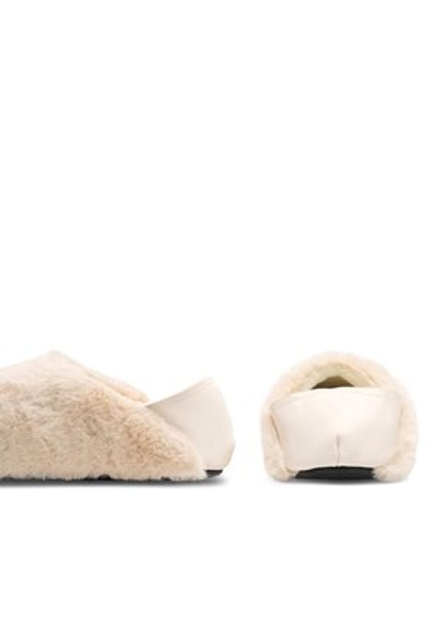 Home & Relax Kapcie P3194806 Écru. Materiał: materiał