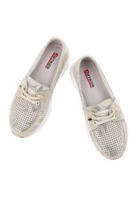 Półbuty damskie Artiker, cholewka ze skóry naturalnej perforowana struktura metaliczne wykończenie, złote, 58C0485. Kolor: złoty. Materiał: skóra. Szerokość cholewki: normalna #2