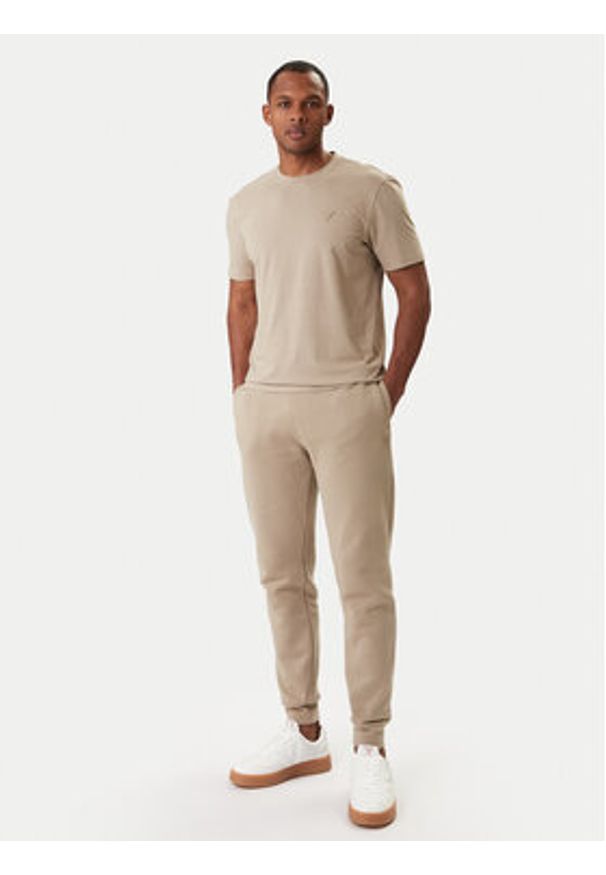 Guess T-Shirt Z2YI12 JR06K Beżowy Regular Fit. Kolor: beżowy. Materiał: bawełna