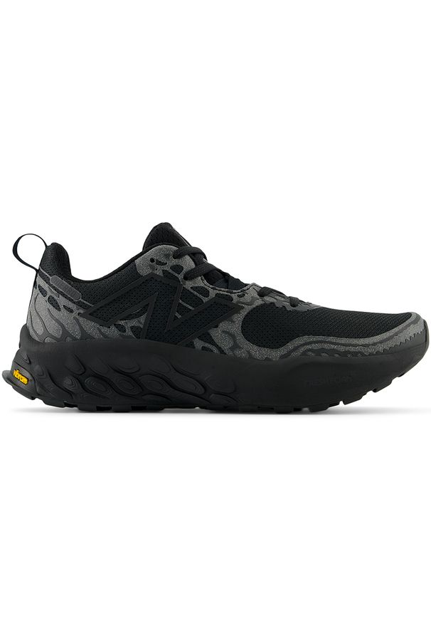Buty męskie New Balance Fresh Foam X Hierro v8 MTHIERN8 – czarne. Kolor: czarny. Materiał: materiał, syntetyk, guma. Szerokość cholewki: normalna. Sport: fitness, bieganie