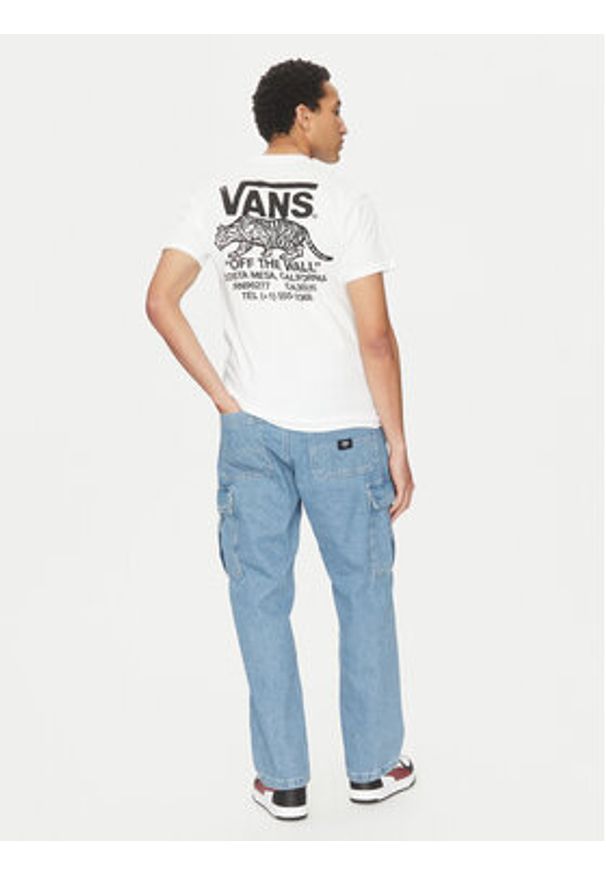 Vans T-Shirt Sneaky VN000M3Y Biały Regular Fit. Kolor: biały. Materiał: bawełna