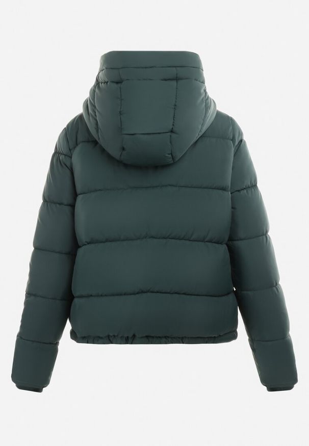 Born2be - Ciemnozielona Kurtka Puffer Pikowana z Kapturem Shannone. Okazja: na co dzień. Typ kołnierza: kaptur. Kolor: zielony. Długość rękawa: długi rękaw. Długość: długie. Wzór: jednolity. Sezon: jesień, zima. Styl: casual
