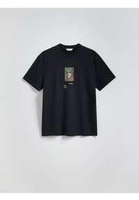 Reserved - T-shirt regular z nadrukiem - czarny. Kolor: czarny. Materiał: bawełna, dzianina. Wzór: nadruk