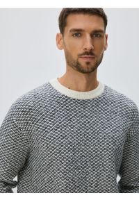 Reserved - Wzorzysty sweter - biały. Kolor: biały. Materiał: dzianina, bawełna #1