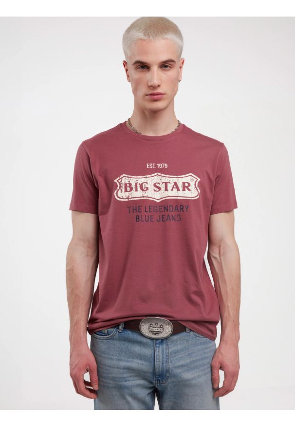 Big-Star - Koszulka męska z nadrukiem ciemnoróżowa Millaner 602. Kolor: różowy. Materiał: bawełna. Wzór: nadruk. Sezon: lato. Styl: klasyczny, elegancki