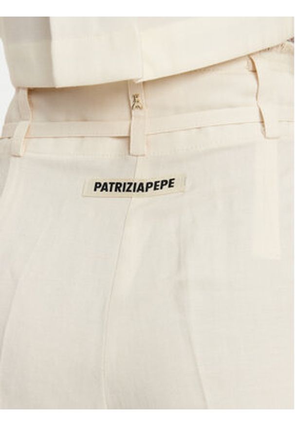 Patrizia Pepe Spodnie materiałowe 2P1659 A052 B823 Écru Regular Fit. Materiał: len