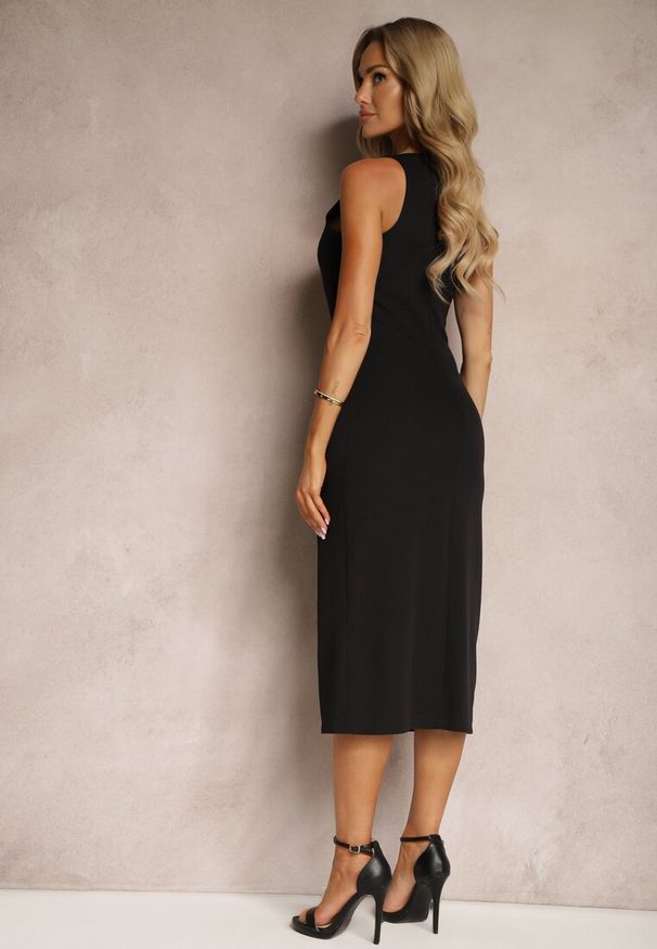Renee - Czarna Sukienka o Trapezowym Kroju Zapinana na Guziki z Rozcięciem u Dołu Tiamonelle. Okazja: na co dzień. Kolor: czarny. Materiał: jeans. Typ sukienki: trapezowe. Styl: casual