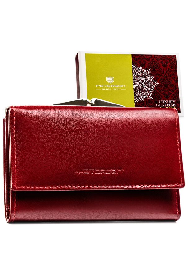 Mały portfel damski ze skóry naturalnej w czerwonym kolorze - Peterson. Kolor: czerwony. Materiał: skóra