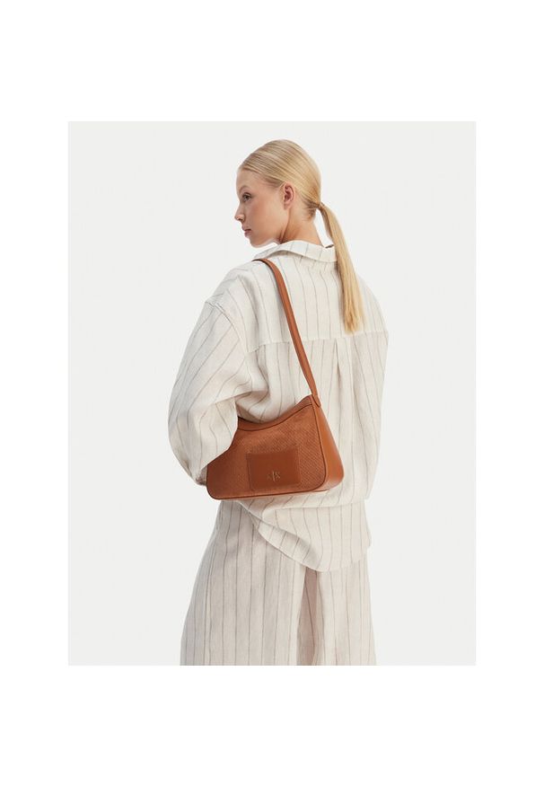 Torebka Armani Exchange. Kolor: beżowy