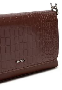 Calvin Klein Torebka Ck Must Shoulder Bag_Croco K60K612111 Brązowy. Kolor: brązowy. Materiał: skórzane #5