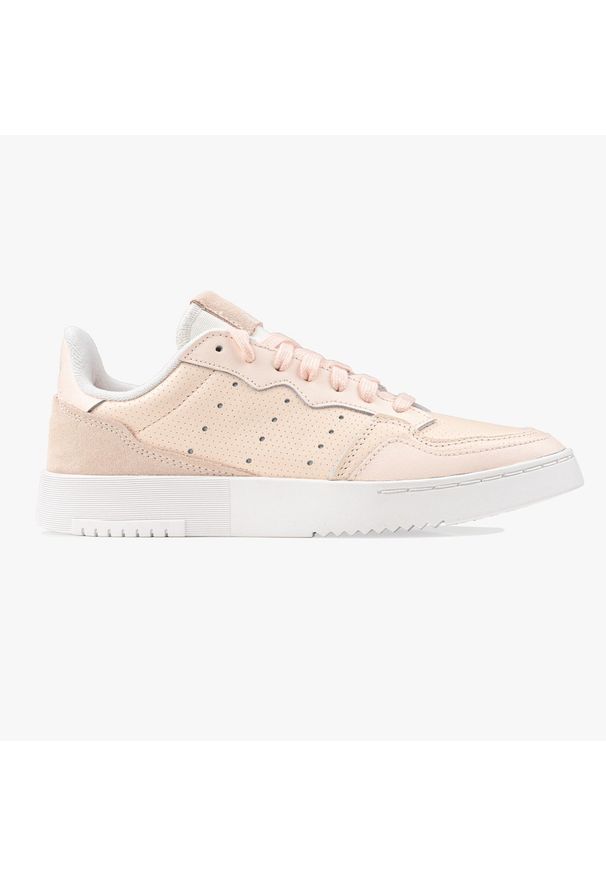 Buty sportowe Adidas Supercourt J (FV2648). Zapięcie: pasek. Kolor: różowy. Materiał: skóra. Szerokość cholewki: normalna. Wzór: paski. Sport: tenis