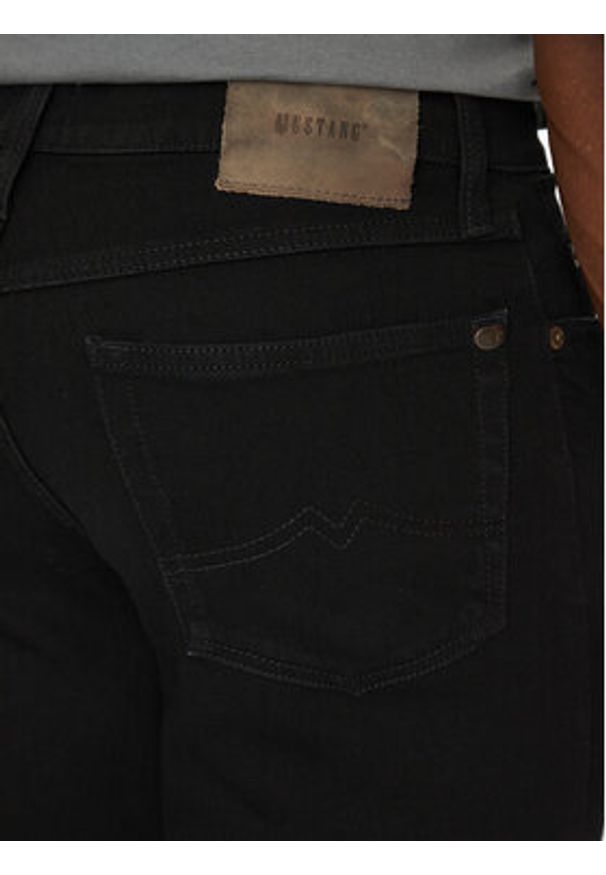 Mustang Jeansy Tramper 1006741 Czarny Straight Fit. Kolor: czarny