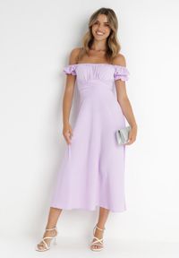 Born2be - Fioletowa Sukienka Midi z Dekoltem Carmen i Bufiastymi Rękawkami Amarhis. Okazja: na imprezę, na co dzień. Typ kołnierza: typu carmen. Kolor: fioletowy. Wzór: aplikacja. Typ sukienki: proste. Długość rękawa: krótki rękaw. Sezon: lato. Styl: klasyczny, casual, elegancki. Długość: midi #5