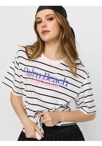 Sinsay - Bawełniana koszulka w paski z napisem Palm Beach California - wielobarwny. Materiał: bawełna. Wzór: paski, napisy #1