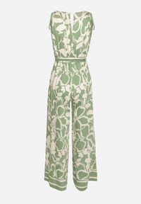 Born2be - Zielony Kopertowy Kombinezon z Wiskozą Wykończony Gumką w Talii z Materiałowym Paskiem Inatia. Okazja: na co dzień. Kolor: zielony. Materiał: materiał, wiskoza. Długość: długie. Styl: casual, elegancki #5