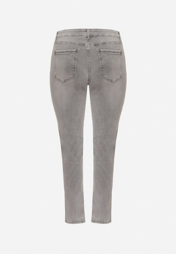 Born2be - Szare Jeansy o Kroju Mom Fit z Regularnym Stanem Folitia. Okazja: na co dzień. Kolor: szary. Styl: elegancki, klasyczny, casual