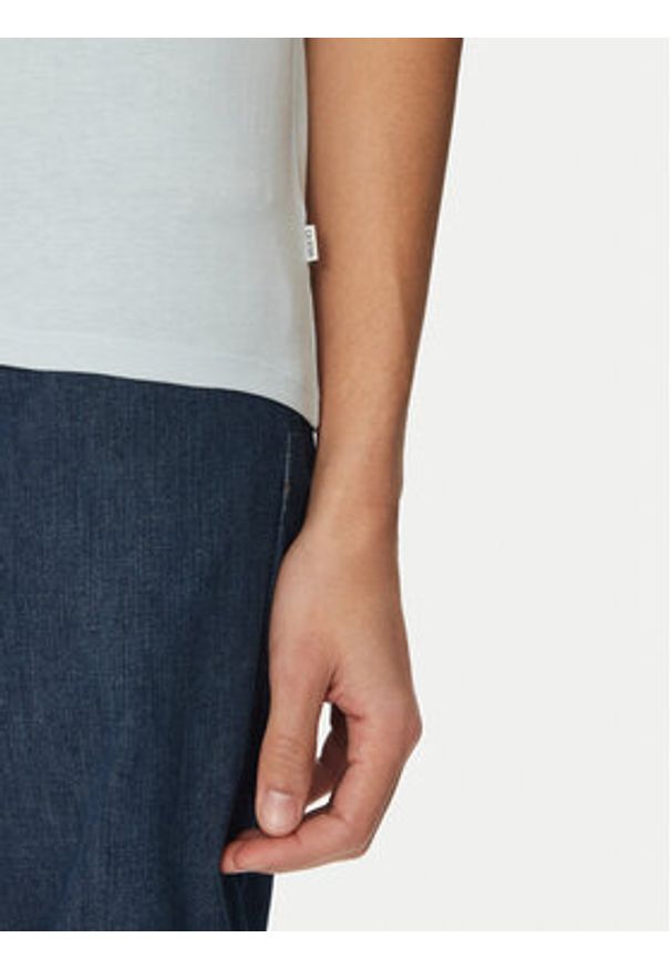 Guess Jeans T-Shirt M5GI23 K8HM0 Niebieski Slim Fit. Kolor: niebieski. Materiał: bawełna