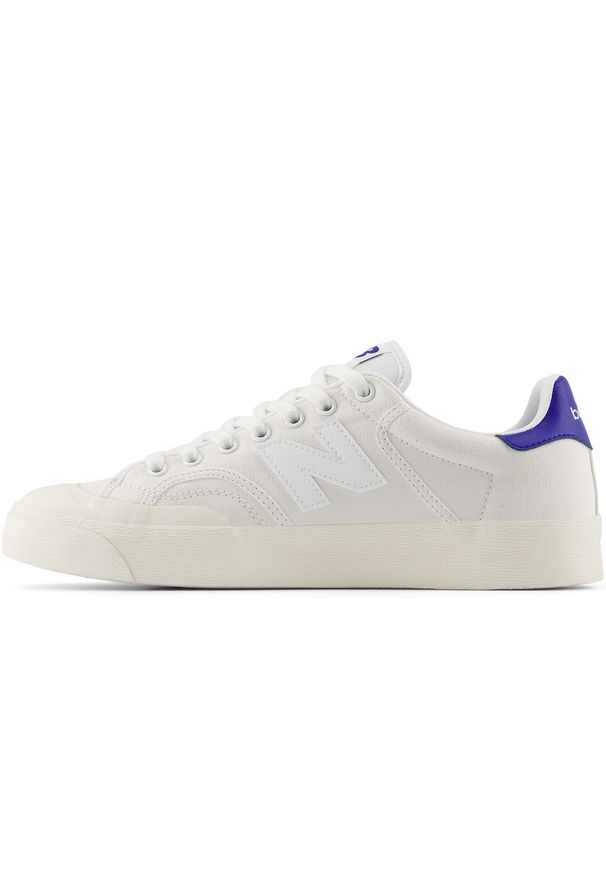 Buty unisex New Balance BB100OG – białe. Okazja: na co dzień. Kolor: biały. Materiał: syntetyk, materiał, guma. Szerokość cholewki: normalna. Obcas: na platformie