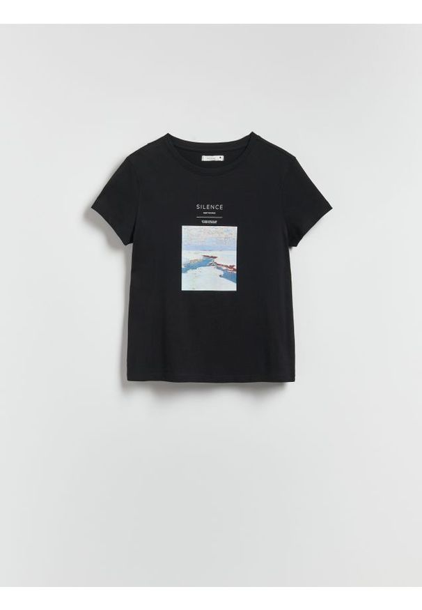 Reserved - Bawełniany t-shirt z nadrukiem - czarny. Kolor: czarny. Materiał: bawełna. Wzór: nadruk