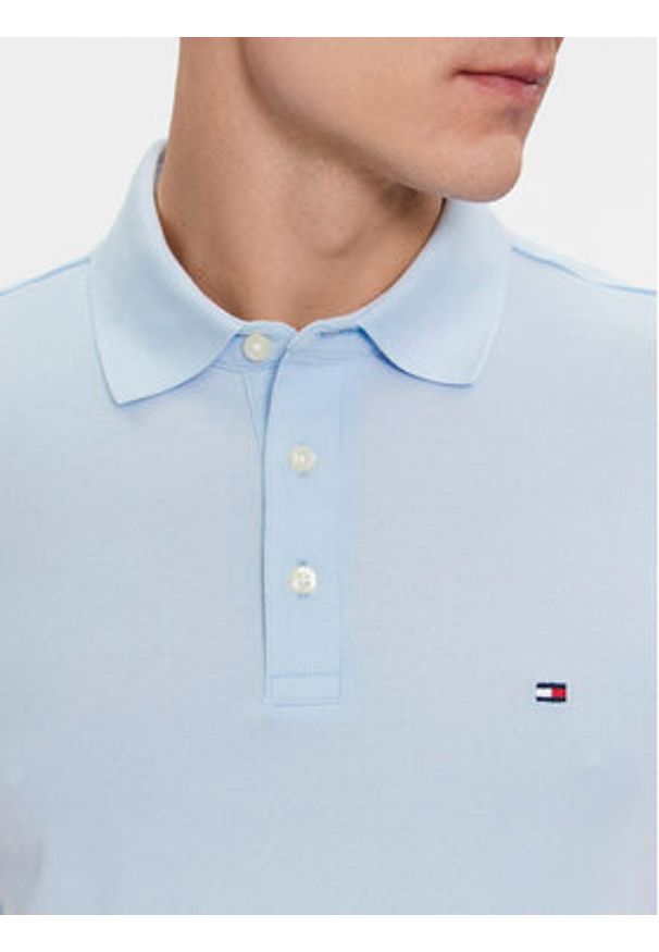 TOMMY HILFIGER - Tommy Hilfiger Polo 1985 MW0MW17771 Błękitny Slim Fit. Typ kołnierza: polo. Kolor: niebieski. Materiał: bawełna