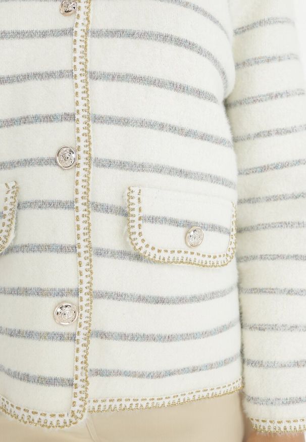 Born2be - Biały Kardigan z Wiskozy na Guziki Toka. Kolor: biały. Materiał: wiskoza. Styl: retro